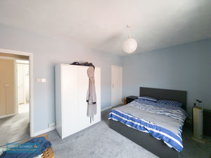 Bedroom- click for photo gallery